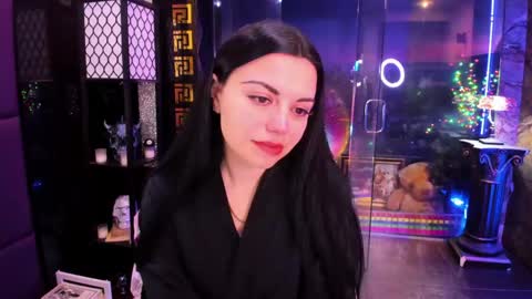 Snapshot of alma_pearl chatting on April 28, 2026, 7:35 am Alma online show from April 28, 2026, 7:35 am
