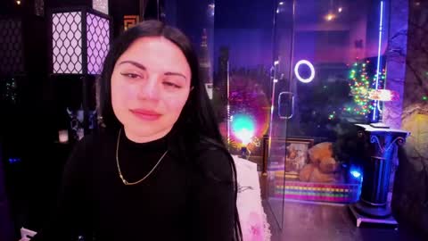 Snapshot of alma_pearl chatting on May 6, 2026, 6:52 am Alma online show from May 6, 2026, 6:52 am