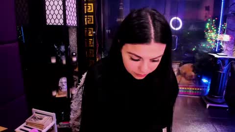 Snapshot of alma_pearl chatting on May 23, 2026, 9:57 am Alma online show from May 23, 2026, 9:57 am