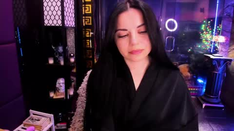 Snapshot of alma_pearl chatting on May 28, 2026, 7:16 am Alma online show from May 28, 2026, 7:16 am