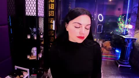 Snapshot of alma_pearl chatting on June 18, 2026, 6:57 am Alma online show from June 18, 2026, 6:57 am