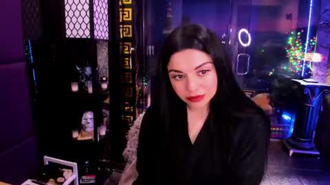 Snapshot of alma_pearl chatting on June 19, 2026, 7:01 am Alma online show from June 19, 2026, 7:01 am