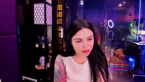 Snapshot of alma_pearl chatting on June 24, 2026, 7:40 am Alma online show from June 24, 2026, 7:40 am