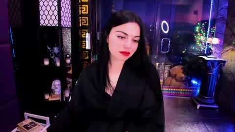 Snapshot of alma_pearl chatting on July 10, 2026, 7:01 am Alma online show from July 10, 2026, 7:01 am