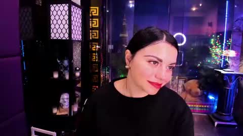 Snapshot of alma_pearl chatting on July 16, 2026, 7:14 am Alma online show from July 16, 2026, 7:14 am