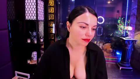 Snapshot of alma_pearl chatting on July 18, 2026, 9:13 am Alma online show from July 18, 2026, 9:13 am