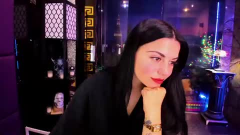 Snapshot of alma_pearl chatting on July 19, 2026, 9:35 am Alma online show from July 19, 2026, 9:35 am
