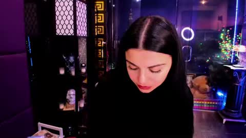 Snapshot of alma_pearl chatting on July 30, 2026, 7:07 am Alma online show from July 30, 2026, 7:07 am