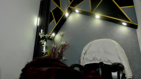 ALMMA online show from February 10, 2025, 9:25 pm