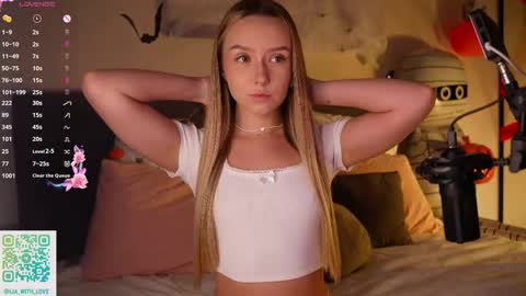 Lia online show from October 29, 2025, 3:42 am