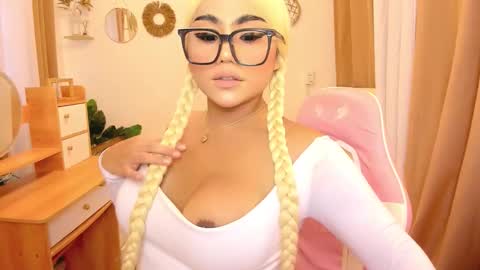 alodia x princess online show from November 30, 2025, 12:14 am