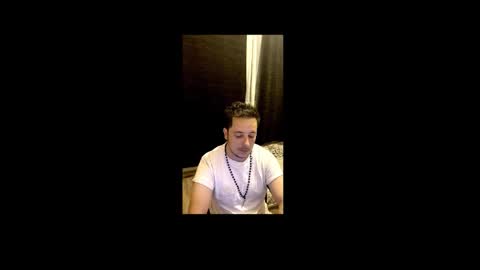 Snapshot of alolanmonke chatting on October 7, 2025, 7:11 pm alolanmonke online show from October 7, 2025, 7:11 pm