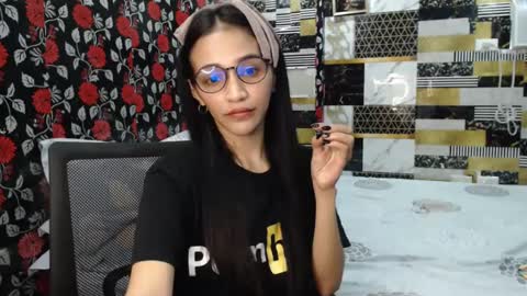 Snapshot of alondra_aleng_ereng chatting on January 12, 2025, 2:35 am Alondra online show from January 12, 2025, 2:35 am