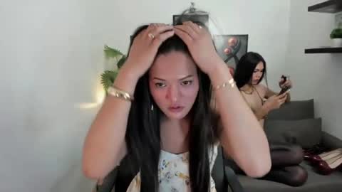 alondra_smith69 online show from June 18, 2026, 6:13 am