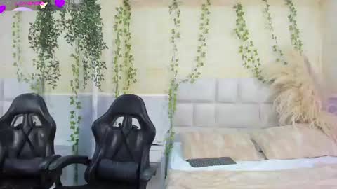 Snapshot of alondrasoomer chatting on June 11, 2026, 5:27 am ALONDRA CUTE online show from June 11, 2026, 5:27 am