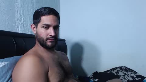 alonxoo online show from February 9, 2026, 1:42 am