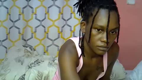 alorapavo online show from April 12, 2026, 4:23 pm