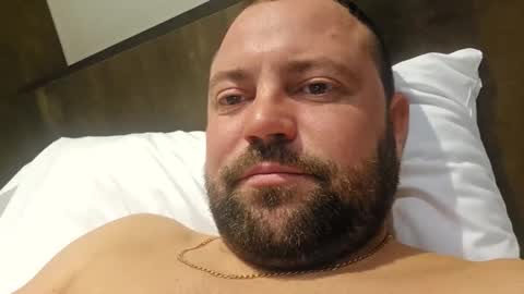 Snapshot of alpachino7777 chatting on December 4, 2025, 9:45 pm alpachino7777 online show from December 4, 2025, 9:45 pm