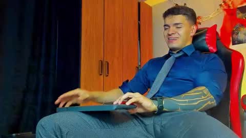 alpha_dominus_ online show from October 20, 2025, 3:29 am