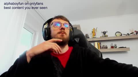 Snapshot of alphaboyfun chatting on December 21, 2025, 12:56 pm Andi online show from December 21, 2025, 12:56 pm