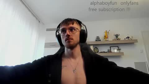 Snapshot of alphaboyfun chatting on March 18, 2026, 10:07 am Andi online show from March 18, 2026, 10:07 am