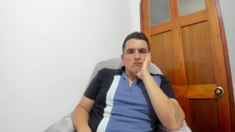 Snapshot of alphadesire69 chatting on February 14, 2026, 12:18 am AlphaDesire69 online show from February 14, 2026, 12:18 am