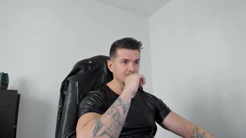 LeatherMaster online show from September 30, 2025, 7:57 am