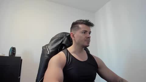 LeatherMaster online show from November 3, 2025, 7:53 am