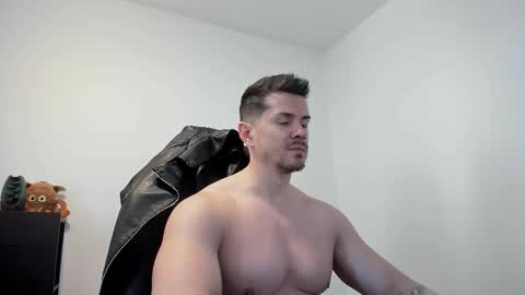 LeatherMaster online show from January 14, 2026, 9:04 am