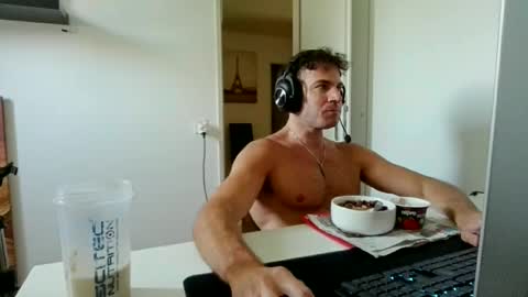 alphah_hunk online show from June 16, 2026, 10:18 am
