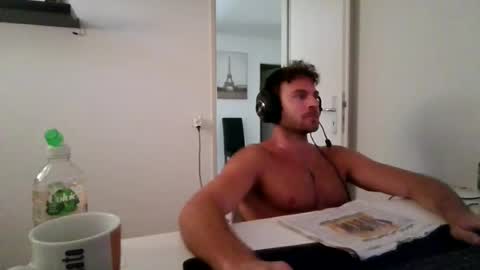alphah_hunk online show from June 27, 2026, 8:52 am