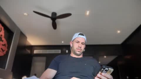 Snapshot of alphamasterjax chatting on December 17, 2024, 3:17 am MasterJax69 online show from December 17, 2024, 3:17 am