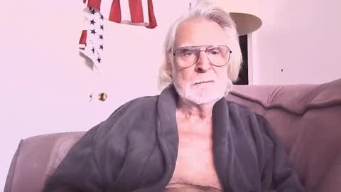 AlphaUniform online show from February 22, 2025, 4:19 pm