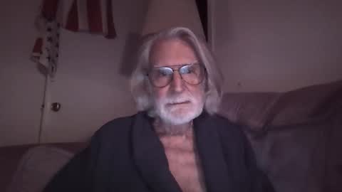 AlphaUniform online show from January 7, 2026, 5:54 am