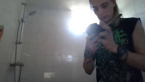 altboy010 online show from January 11, 2025, 10:29 am