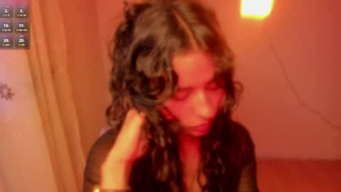 Snapshot of aluna_0310 chatting on April 17, 2026, 11:08 pm . . online show from April 17, 2026, 11:08 pm