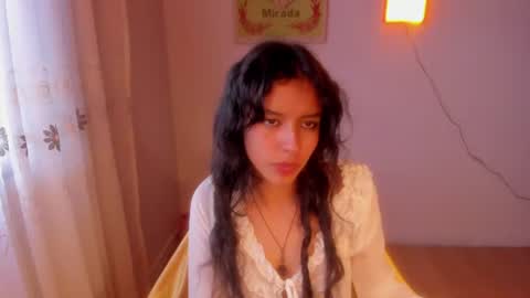 Snapshot of aluna_0310 chatting on July 10, 2026, 10:45 pm . . online show from July 10, 2026, 10:45 pm