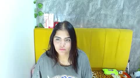 alunnaclarkcm online show from December 22, 2025, 3:14 am