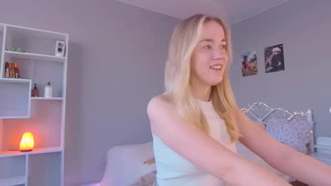 Amelia NEXT STREAM  online show from February 21, 2025, 1:55 pm