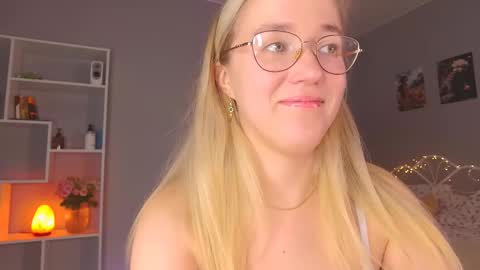 Amelia NEXT STREAM  online show from February 25, 2025, 8:09 pm