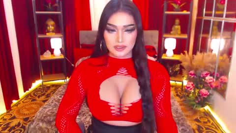 Alura Jhenson online show from January 14, 2025, 11:31 am