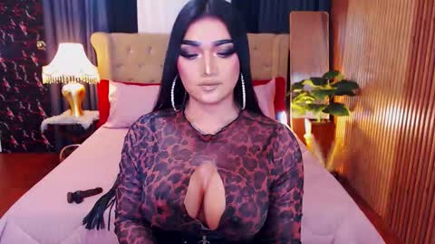 Alura Jhenson online show from February 11, 2026, 4:28 am