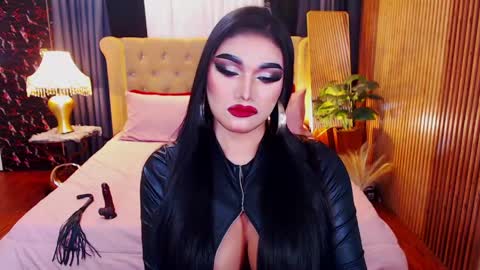 Alura Jhenson online show from April 13, 2026, 10:32 am