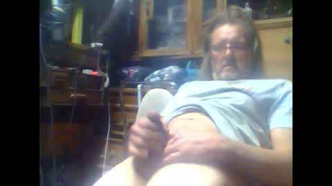Snapshot of alwayshard4u1 chatting on December 5, 2024, 10:55 am alwayshard4u1 online show from December 5, 2024, 10:55 am