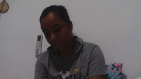 analia online show from October 18, 2025, 7:58 pm