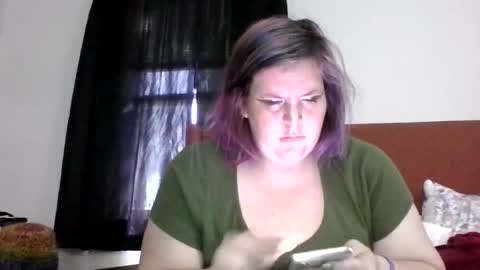 Snapshot of alycewonderland96 chatting on August 4, 2026, 2:52 pm Alyce in Wonderland online show from August 4, 2026, 2:52 pm