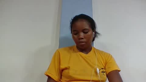 Snapshot of alydie7 chatting on April 19, 2026, 6:10 pm alydie7 online show from April 19, 2026, 6:10 pm