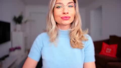 alymiss online show from April 29, 2026, 7:01 am