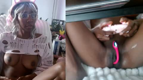 Snapshot of alys_at_college chatting on July 17, 2026, 12:56 pm Sweet Alys online show from July 17, 2026, 12:56 pm