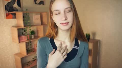Snapshot of alyshaanzaldua chatting on October 22, 2025, 7:41 am Harper online show from October 22, 2025, 7:41 am